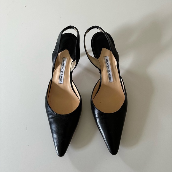 Manolo Blahnik - CAROLYNE 50 Black Nappa Leather Slingback Pumps - Picture 2 of 9